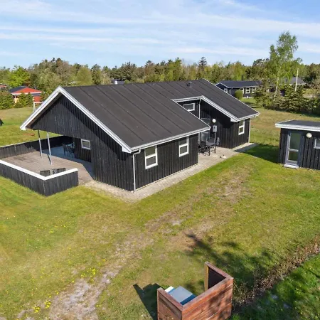 Elmo - 800m From The Sea In Ne Jutland By Interhome Holiday home *