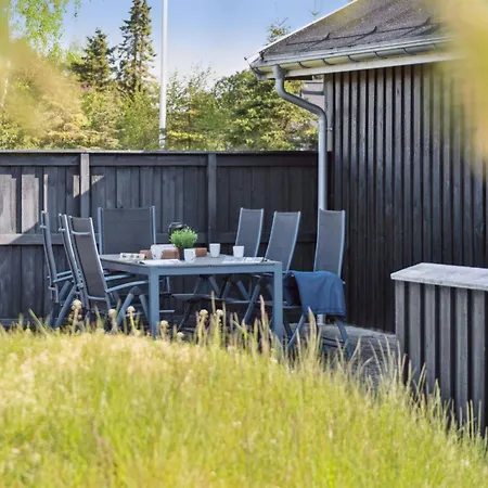 Semesterbostad Elmo - 800m From The Sea By Interhome Hals